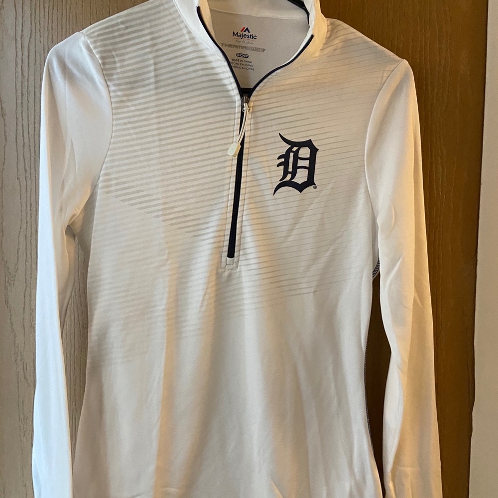 Women’s quarter zip